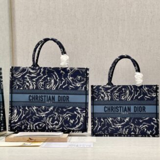 Diro Book Tote